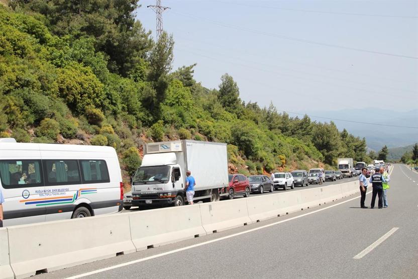 Marmaristeki kazada 11 aylık bebeğin mucize kurtuluşu