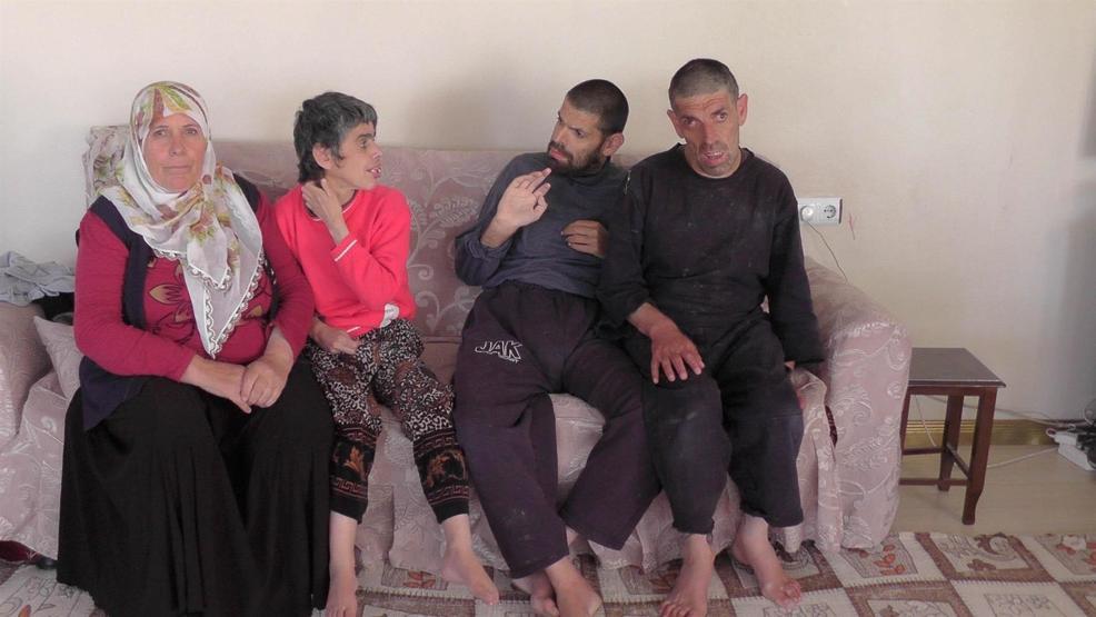 3 engelli çocuğuna bakan anne, Yılın annesi seçildi