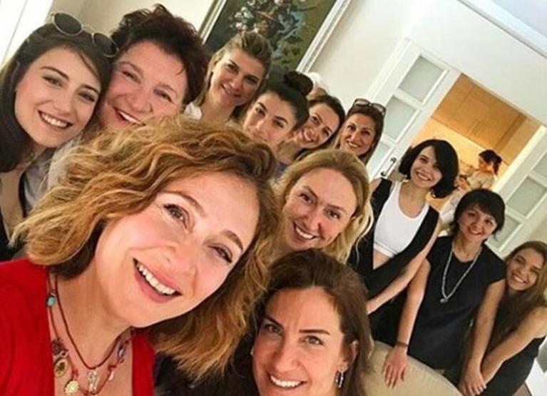 Ceyda Düvenci Türkiyeye gözyaşları içinde veda etti
