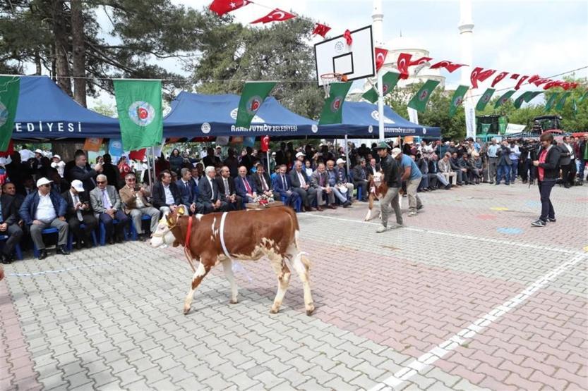Arnavutköy’de Çiftçiler Bayramı kutlandı