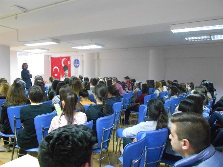 TÜİK Türkiyede gençliğin durumunu araştırdı: İşte sonuçlar