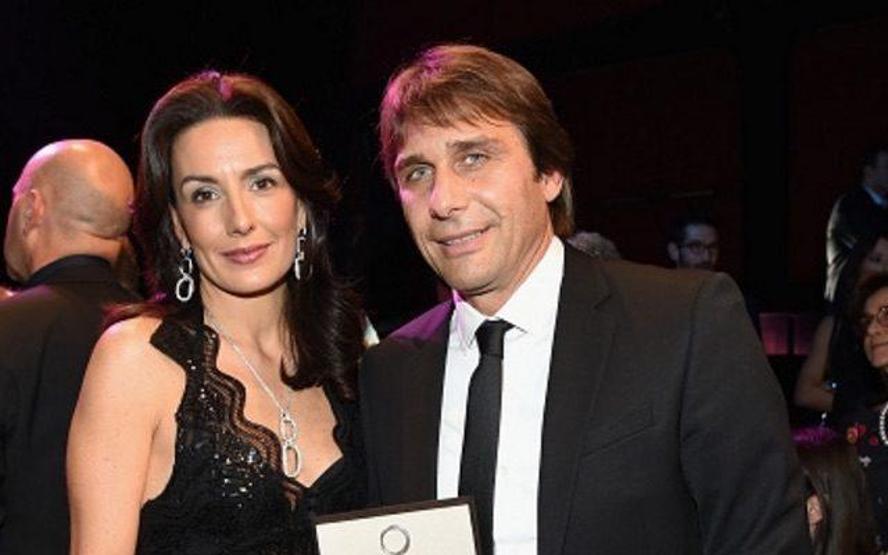 Chelsea tribününde ağlayan gizemli kadın