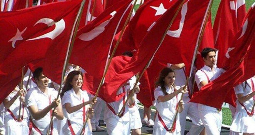 Belli oldu: 19 Mayıs 2017 resmi tatil mi (Yarın okul var mı)