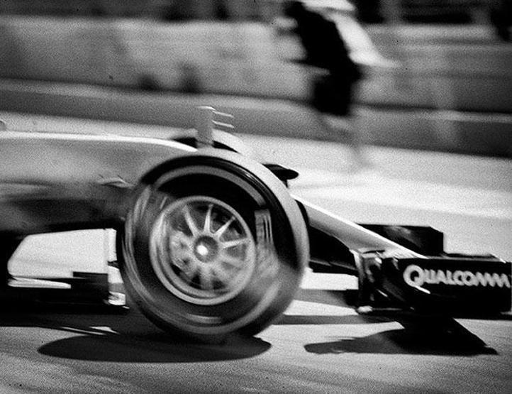 104 yıllık kamerayla Formula 1 fotoğrafları