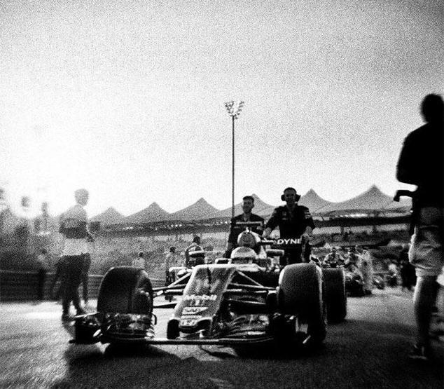 104 yıllık kamerayla Formula 1 fotoğrafları