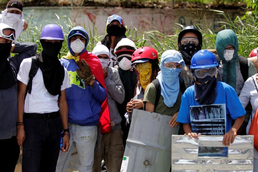 Venezuelada gösteriler sürüyor