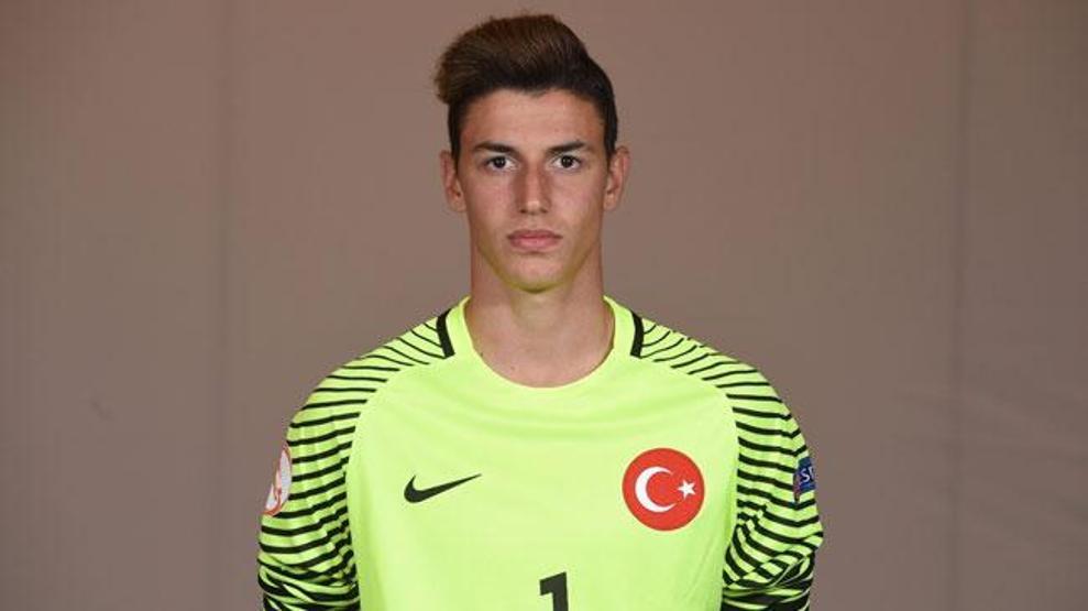 Berke Özerin menajerinden Manchester City açıklaması