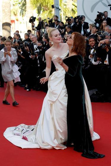 70. Cannes Film Festivalinde şıklık yarışı
