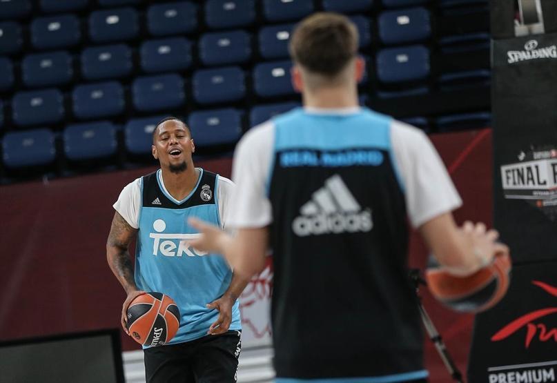 Fenerbahçe ve Real Madrid taktik antrenman yaptı