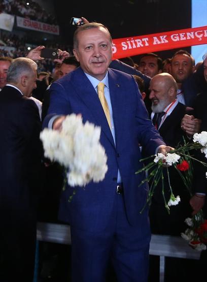 AK Parti kongresinden kareler