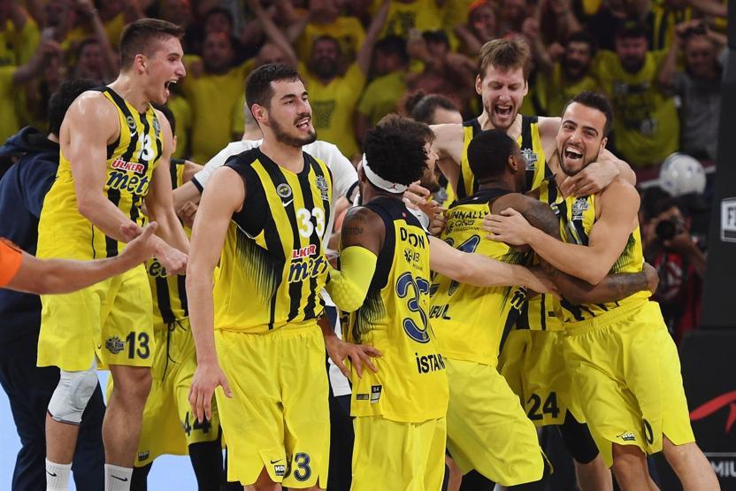 Şampiyon Fenerbahçe Euroleague kupasını aldı