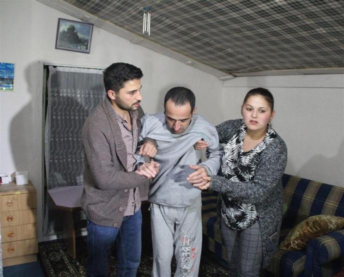 Kazada sakat kaldı önce eşi terk etti, sonra annesi sokağa bıraktı