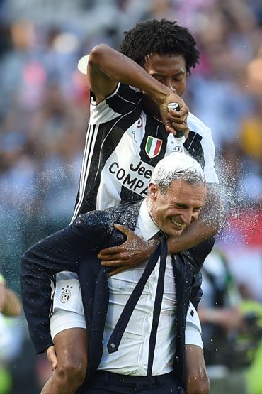 Cuadrado, Allegrinin sırtına çıktı