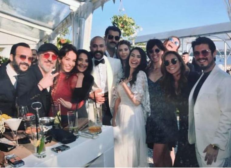 Aslı Enver ile Birkan Sokullu düğünde karşılaşınca…