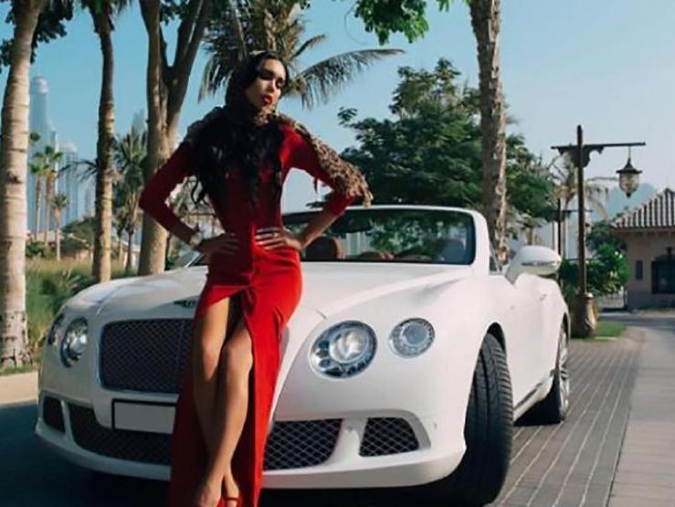 Rus milyonerden eşine 70 kıratlık yıldönümü hediyesi