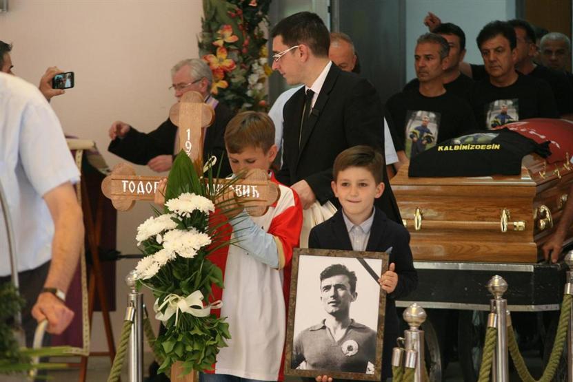 Todor Veselinovic son yolculuğuna uğurlandı
