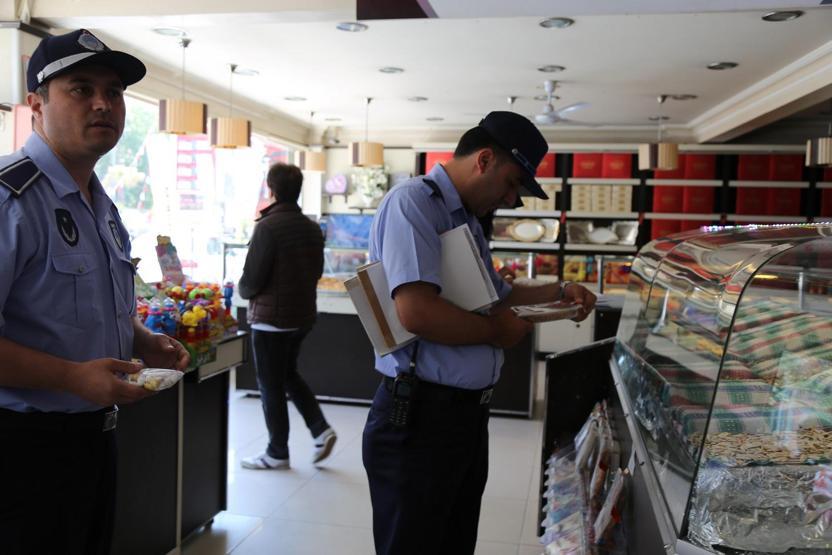 Arnavutköyde çat kapı gıda denetimi
