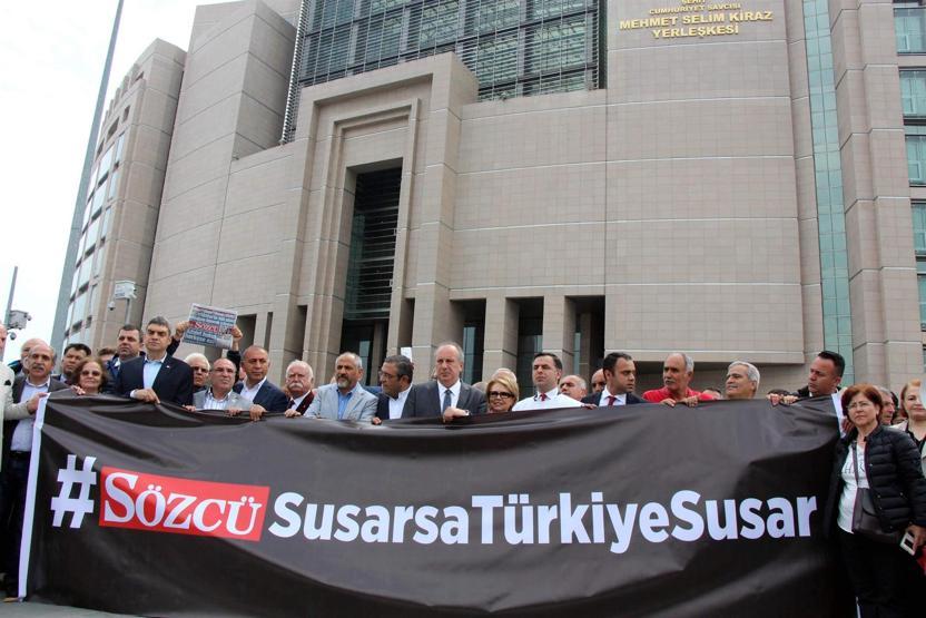 Adliye önünde Sözcü operasyonu protestosu