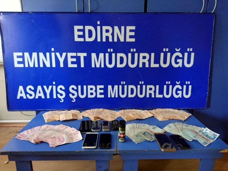 Polisi görünce yüzlerini örttüler, çete ortaya çıktı