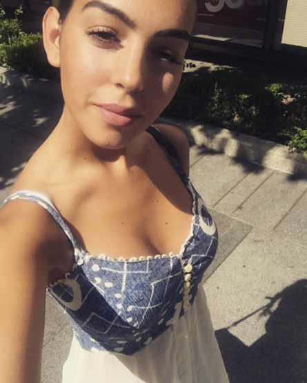 Cristiano Ronaldonun kız arkadaşı Georgina Rodriguez