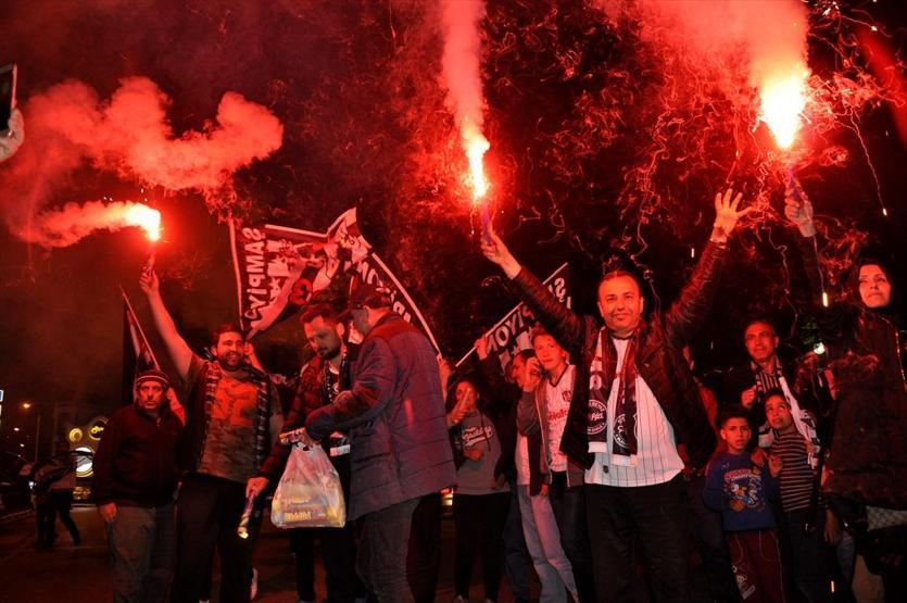 Beşiktaş şampiyon oldu, Türkiye sokağa döküldü