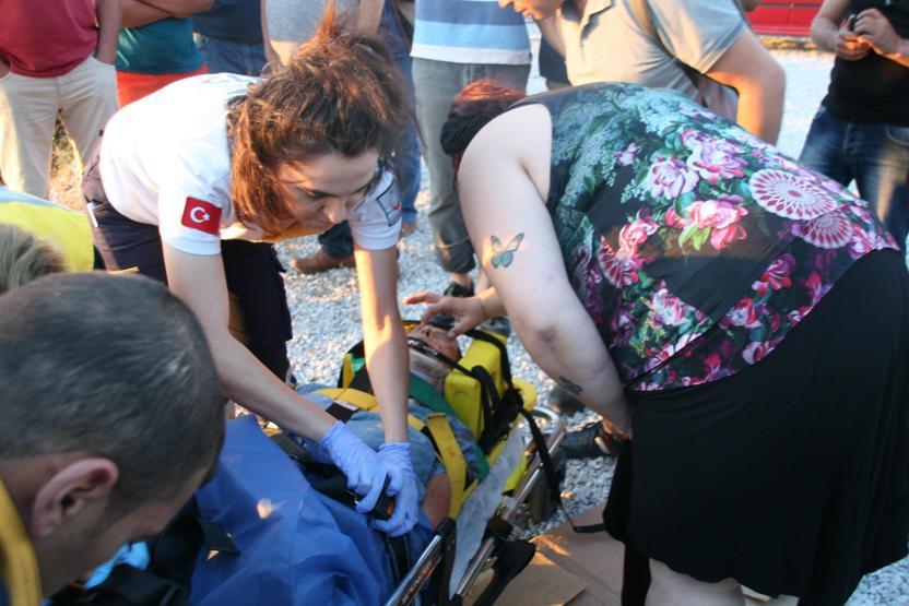 Vitesi karıştırınca 100 metrelik uçurumdan uçtu