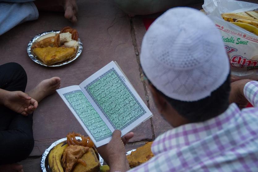 Hindistanda ilk iftar böyle açıldı