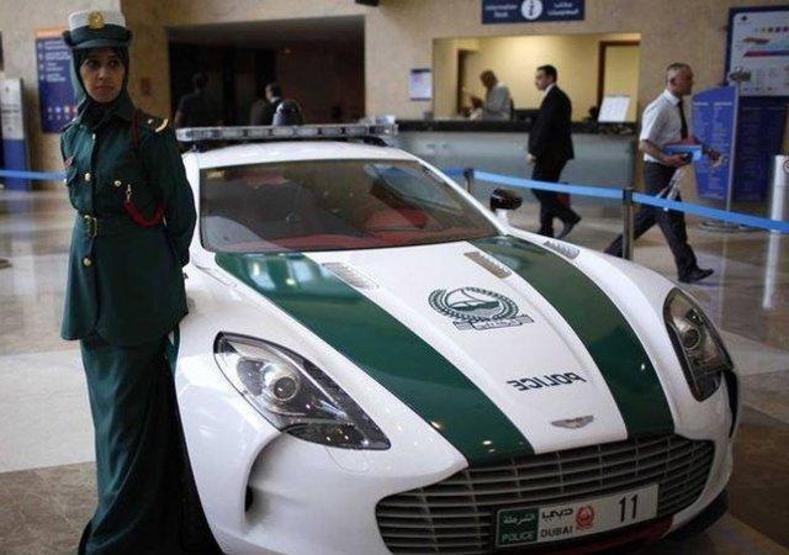 Dünyanın en hızlı polis arabası Dubaide