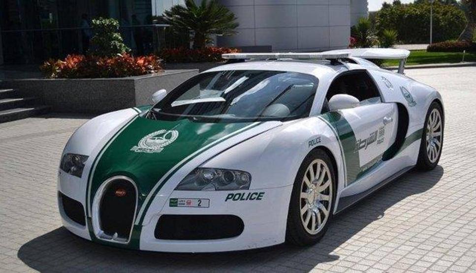Dünyanın en hızlı polis arabası Dubaide