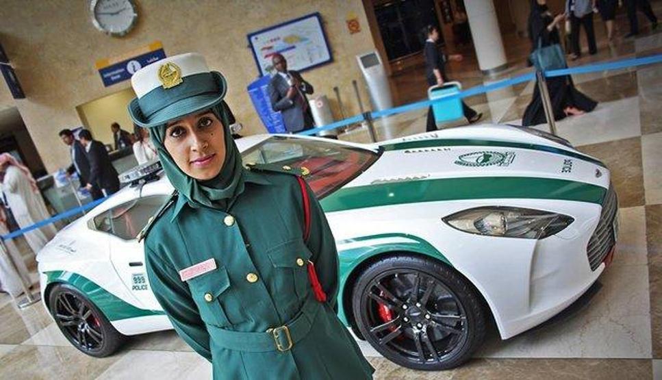 Dünyanın en hızlı polis arabası Dubaide