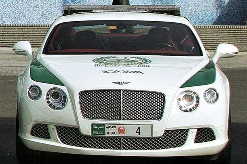Dünyanın en hızlı polis arabası Dubaide