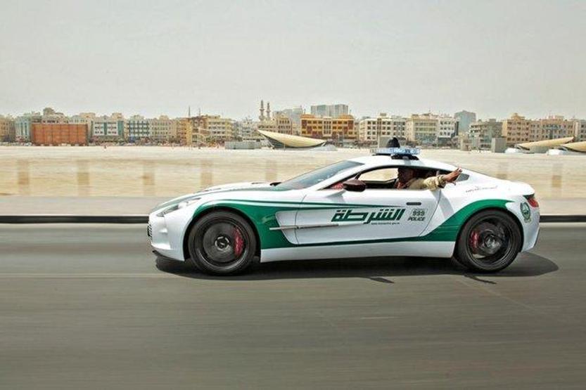 Dünyanın en hızlı polis arabası Dubaide