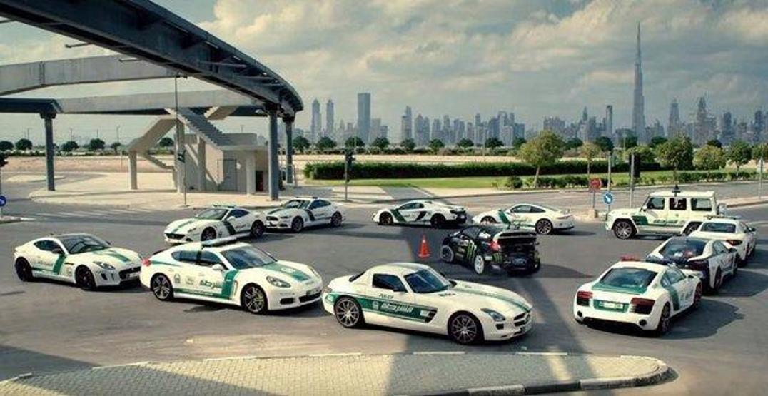 Dünyanın en hızlı polis arabası Dubaide