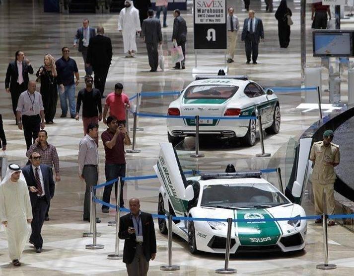 Dünyanın en hızlı polis arabası Dubaide