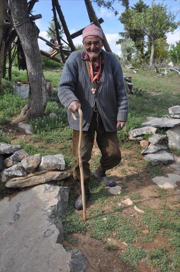 Böyle inat görülmedi Bir daha gelmem dedi 47 yıldır mahallesine ayak basmadı