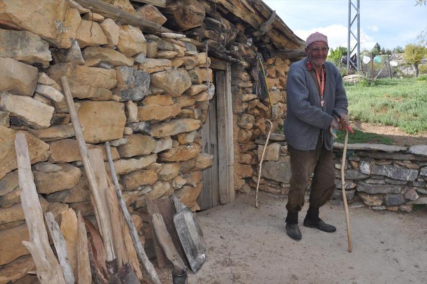 Böyle inat görülmedi Bir daha gelmem dedi 47 yıldır mahallesine ayak basmadı