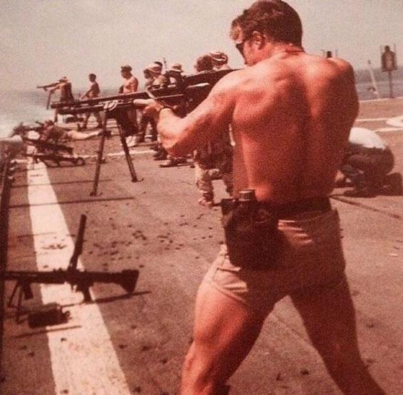 Kısa şortların 70lerine yolculuk