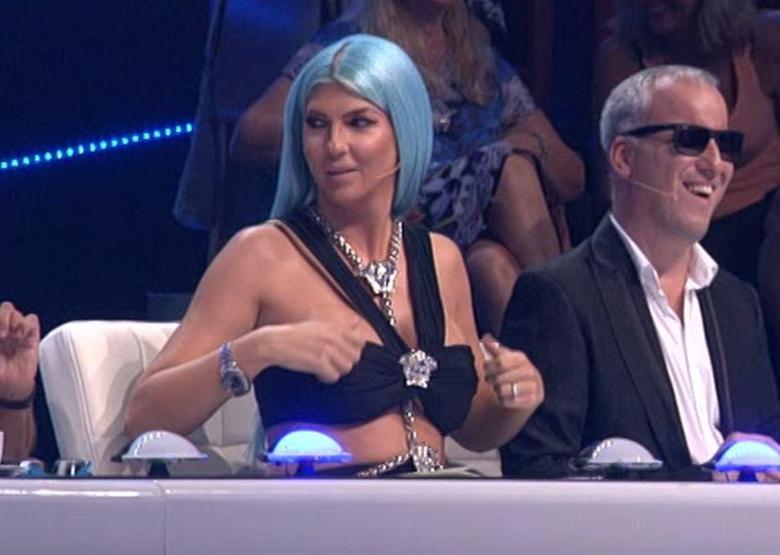 Jelena Karleusa Twitterdan küfür etti