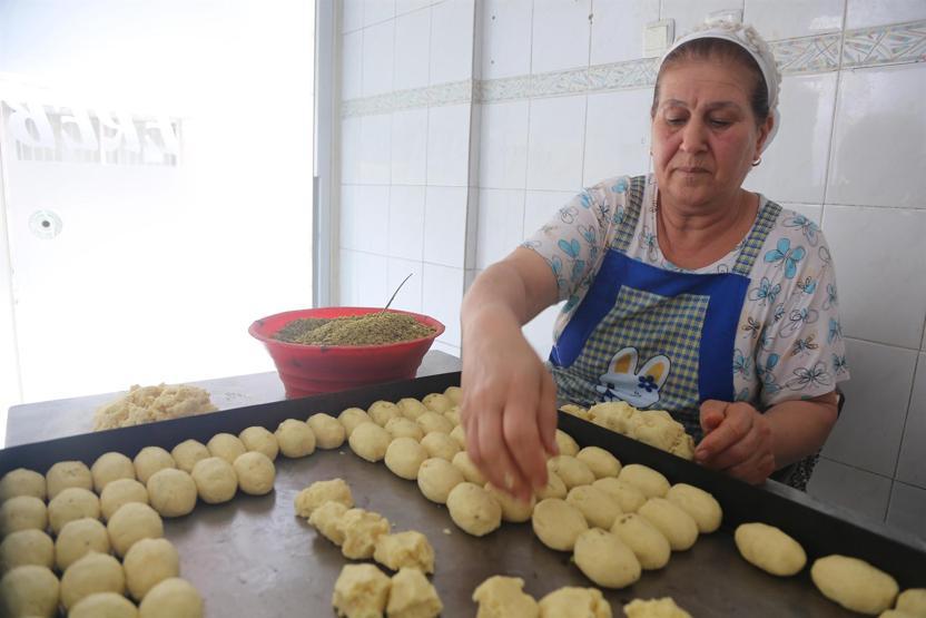 Mersinin özgün tatlısı kerebiç satışları tavan yaptı