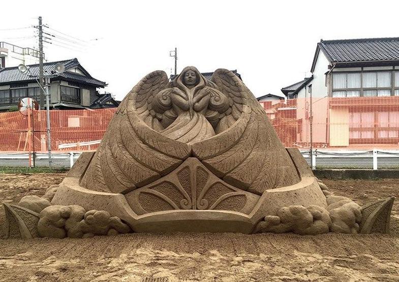Japon sanatçı kumdan heykelleriyle büyülüyor