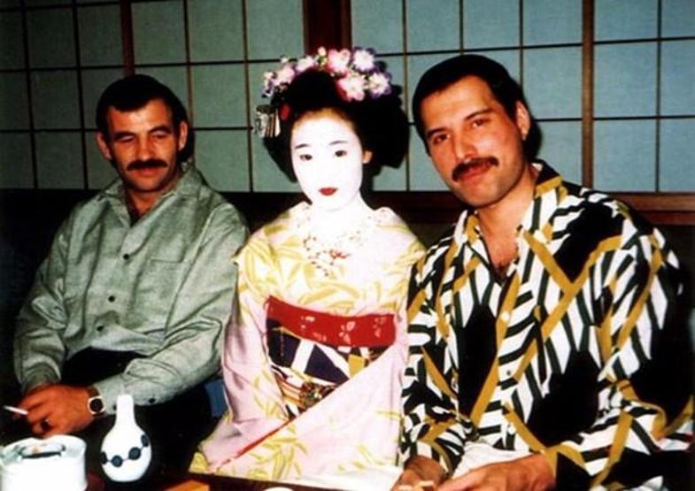 Freddie Mercuryyi hiç böyle görmediniz
