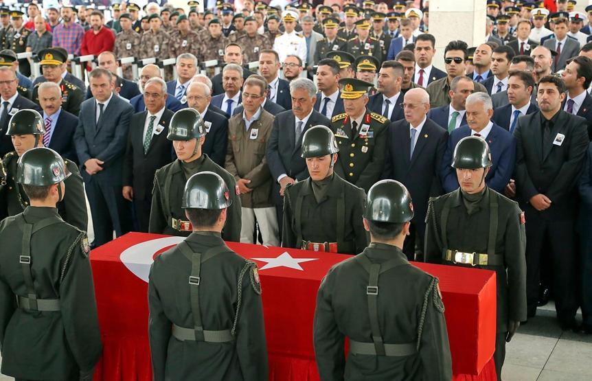 Şehit albay Ankarada toprağa verildi