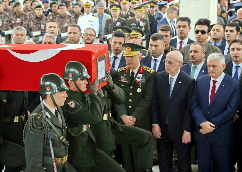 Şehit albay Ankarada toprağa verildi