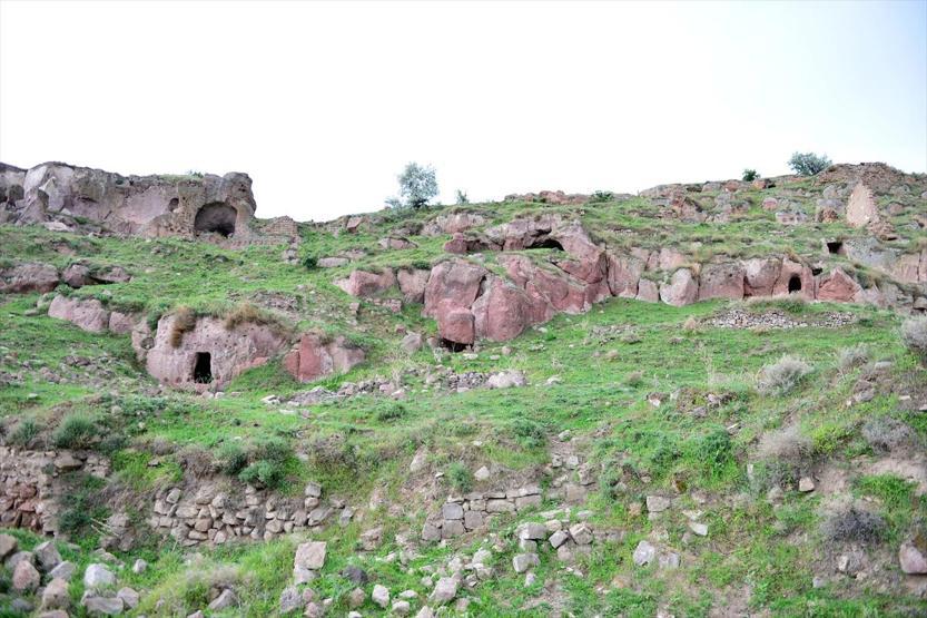 Kayseride 52 odalı yer altı şehri bulundu