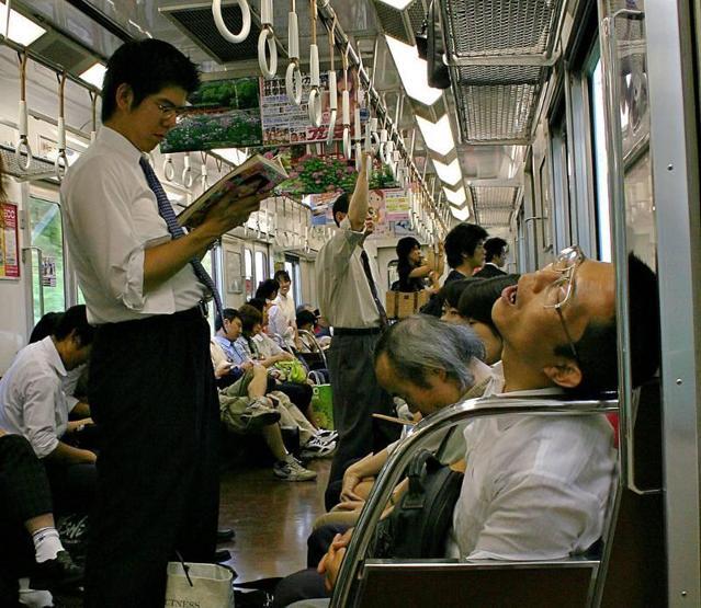 Japonlar çok çalışmaktan ölüyorlar