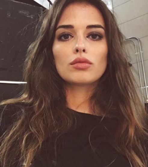 Ferrarisini parçalayan Elif Aksu kimdir