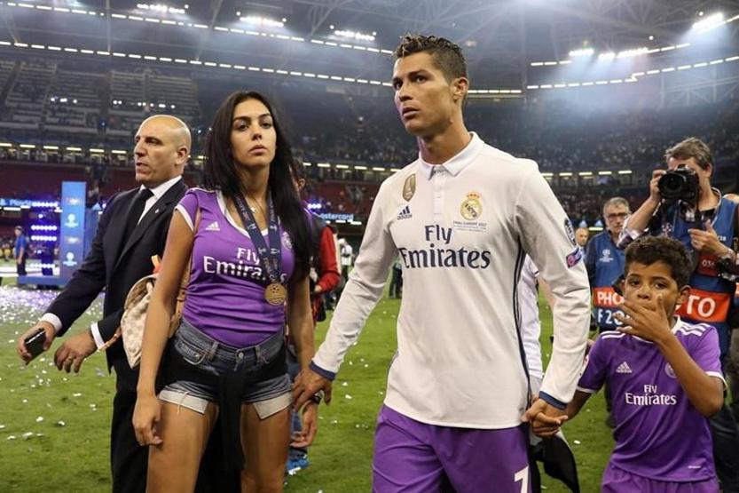 Cristiano Ronaldonun yanından hiç ayrılmadı