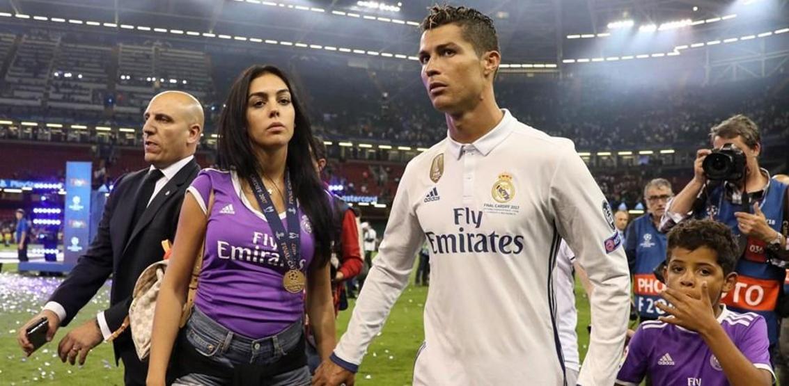 Cristiano Ronaldonun yanından hiç ayrılmadı