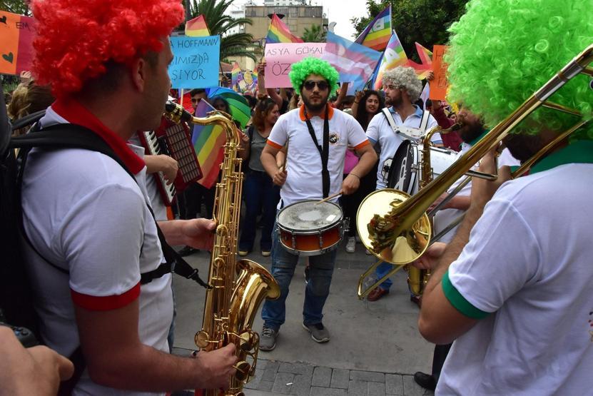 LGBT İzmirde beşinci kez yürüdü