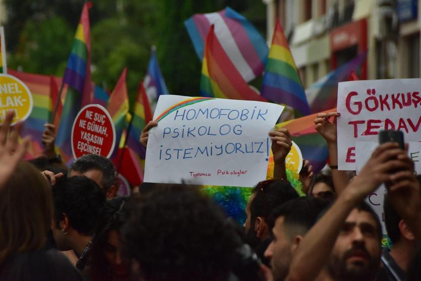 LGBT İzmirde beşinci kez yürüdü